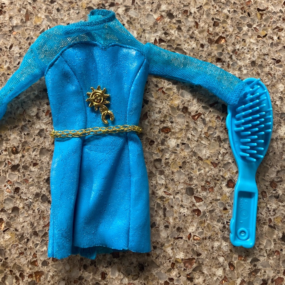 1992 Vintage Earring Magic Teresa Barbie Dress Comb